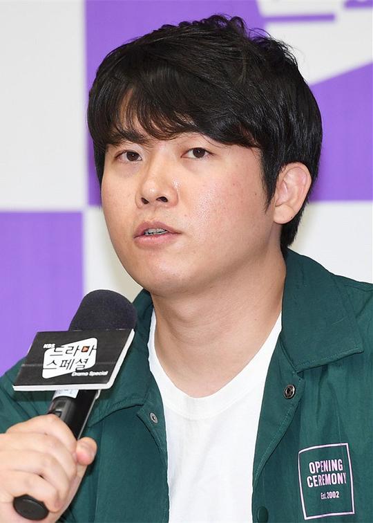 宋敏烨 Min-yeob Song 宋敏烨 Min-yeob Song