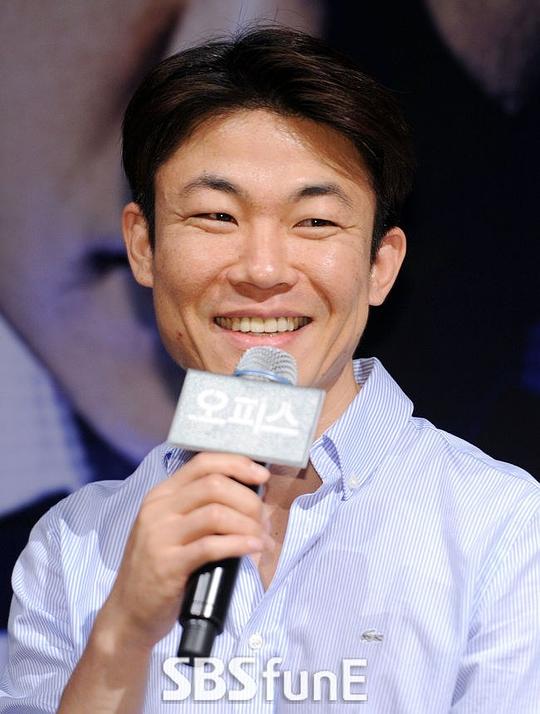 洪元灿 Won-Chan Hong 洪元灿 Won-Chan Hong