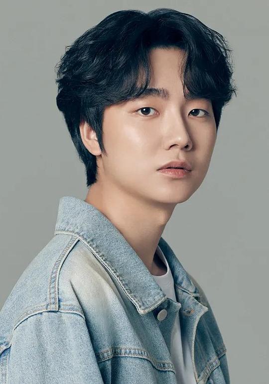 成侑彬 Yoo-bin Sung 成侑彬 Yoo-bin Sung