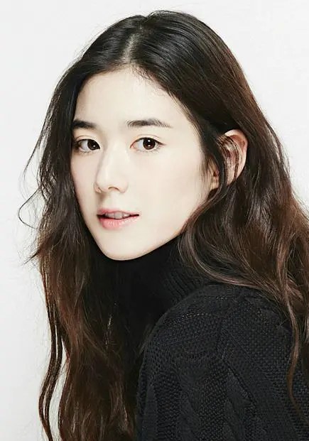 郑恩彩 Eun-Chae Jeong 郑恩彩 Eun-Chae Jeong
