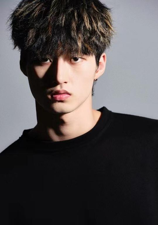 周允灿 Yoon-chan Joo 周允灿 Yoon-chan Joo
