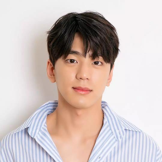 金旻奎 Kim Min-gyoo 金旻奎 Kim Min-gyoo