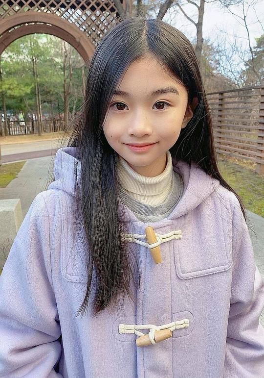 李雅拉 Ah-ra Lee 李雅拉 Ah-ra Lee