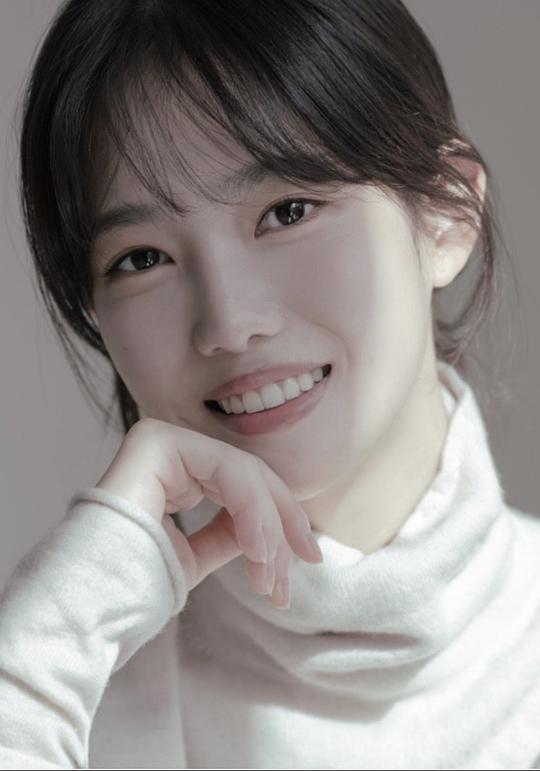 杨惠智 Yang Hye-ji 杨惠智 Yang Hye-ji