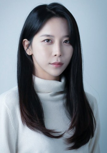 李润雨 Lee Yoon-woo 李润雨 Lee Yoon-woo