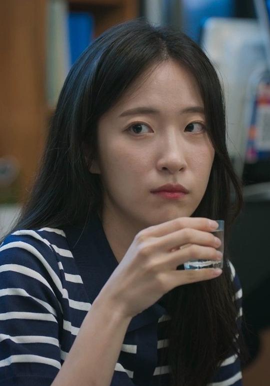 郑智恩 Ji-Eun Jeong 郑智恩 Ji-Eun Jeong