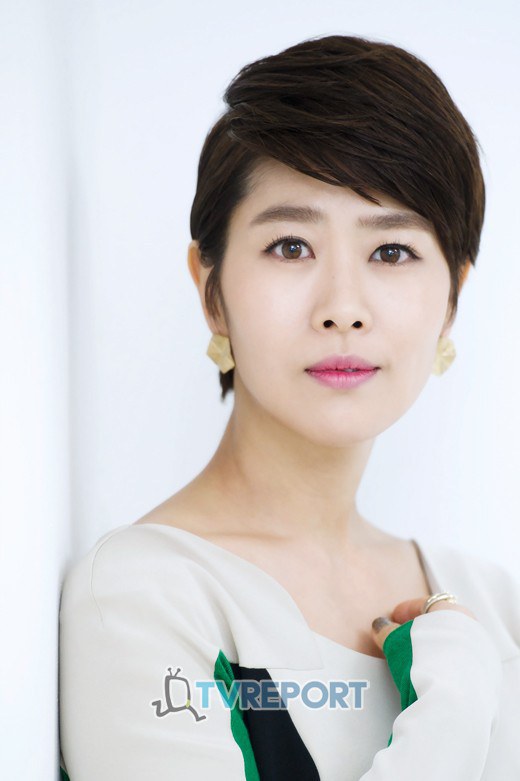 金智英 Ji-yeong Kim 金智英 Ji-yeong Kim
