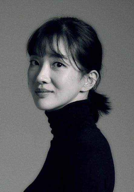 郑允荷 Jung Yun-Ha 郑允荷 Jung Yun-Ha