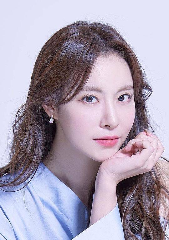 郑瑞荷 Seo-ha Jeong 郑瑞荷 Seo-ha Jeong