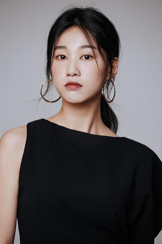 河允庆 Yoon-kyeong Ha 河允庆 Yoon-kyeong Ha