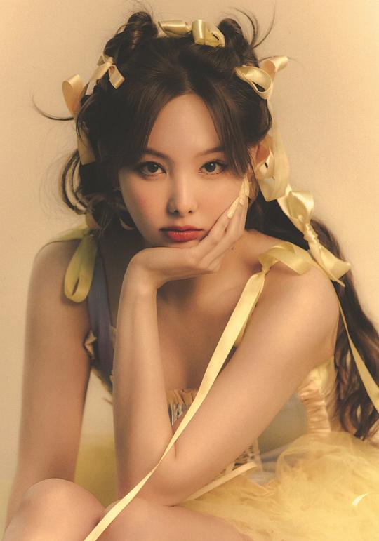 林娜琏 Lim Na Yeon 林娜琏 Lim Na Yeon