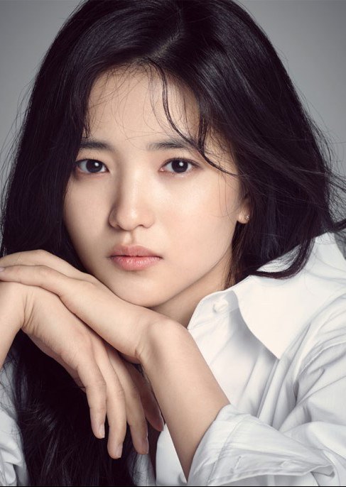 金泰梨 Tae-ri Kim 金泰梨 Tae-ri Kim