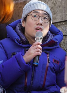 崔允锡 Choi Yoon-seok 崔允锡 Choi Yoon-seok