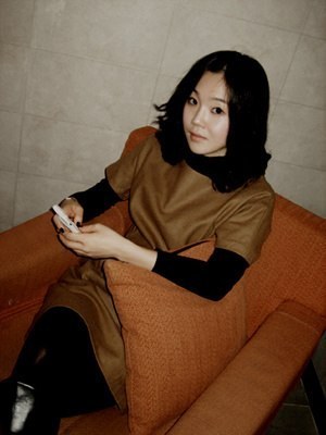 李珠英 Joo-young Lee 李珠英 Joo-young Lee