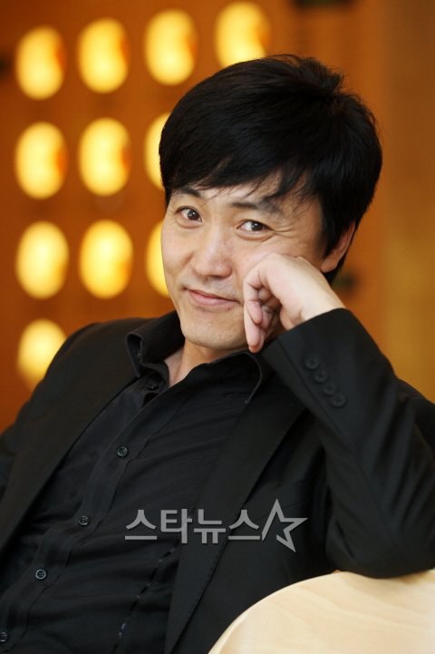 严孝燮 Uhm Hyo Sup 严孝燮 Uhm Hyo Sup