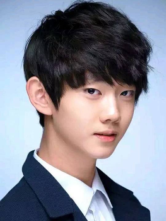 柳俊 Jun Yoo 柳俊 Jun Yoo