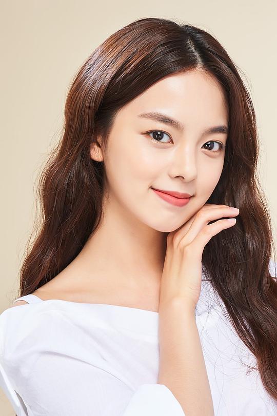 柳惠仁 Hye-in Yoo 柳惠仁 Hye-in Yoo