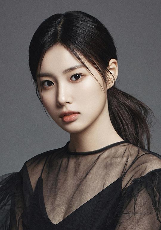 姜惠元 Kang Hye Won 姜惠元 Kang Hye Won