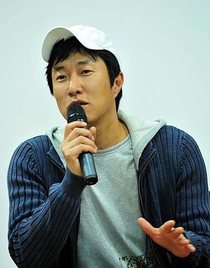 李政燮 Jung-seob Lee 李政燮 Jung-seob Lee