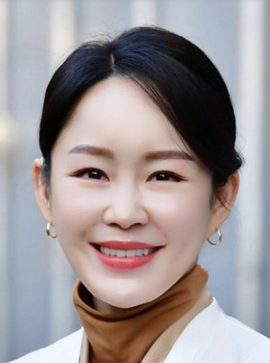 李水连 Soo-ryun Lee 李水连 Soo-ryun Lee