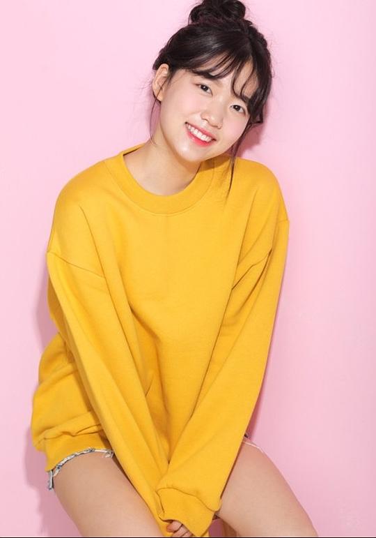 宋智贤 Song Ji Hyun 宋智贤 Song Ji Hyun