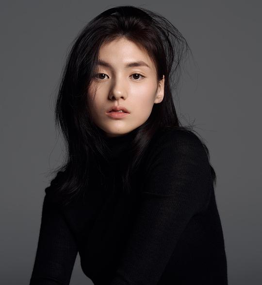 金容智 Yong-ji Kim 金容智 Yong-ji Kim
