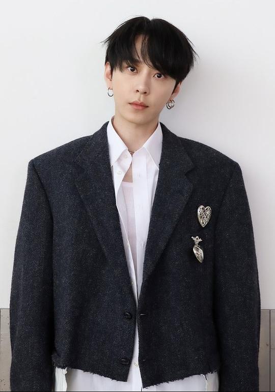 龙俊亨 Joon-hyung Yong 龙俊亨 Joon-hyung Yong