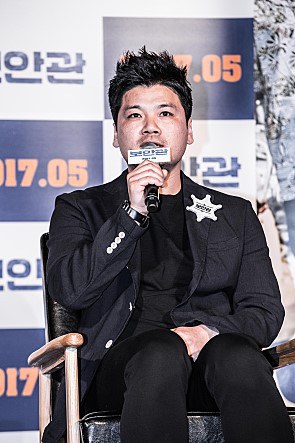 金炯柱 Hyeong-ju Kim 金炯柱 Hyeong-ju Kim