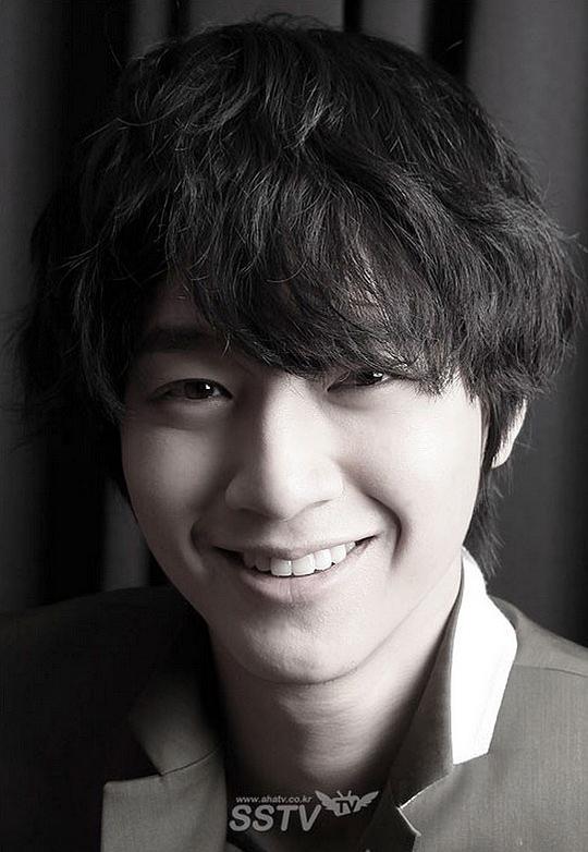 刘旻奎 Min Kyu Yoo 刘旻奎 Min Kyu Yoo