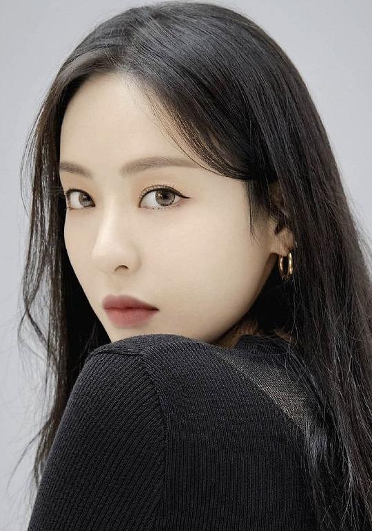 李多熙 Da-hee Lee 李多熙 Da-hee Lee