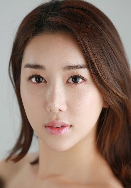 申秀晶 Soo-jung Shin 申秀晶 Soo-jung Shin