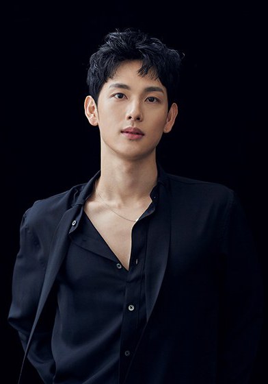 任时完 Si-wan Yim 任时完 Si-wan Yim