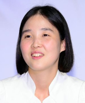 李恩真 Eun-Jin Lee 李恩真 Eun-Jin Lee