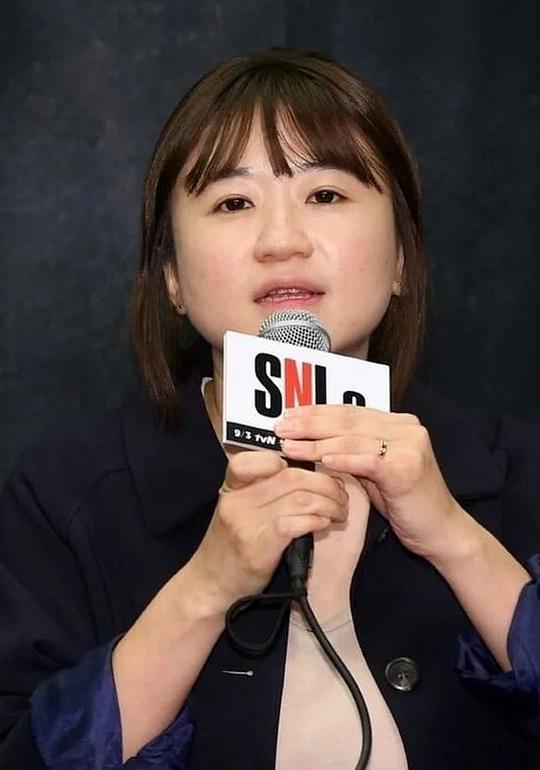 金玟暻 Min-kyung Kim 金玟暻 Min-kyung Kim