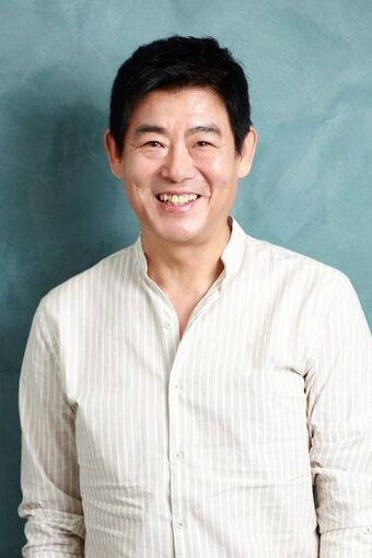 成东日 Dong-il Sung 成东日 Dong-il Sung