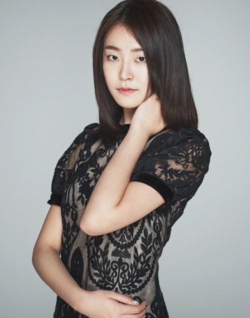 申允珠 Yoon-joo Shin 申允珠 Yoon-joo Shin