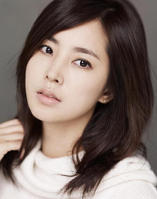 韩彩雅 Chae-Ah Han