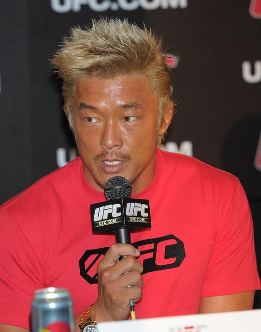 秋成勋 Yoshihiro Akiyama