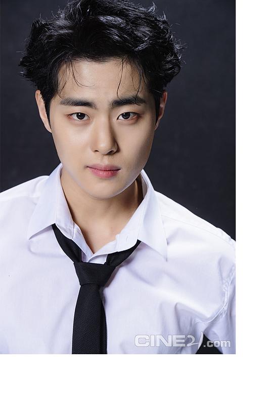 赵炳奎 Byeong-gyu Jo
